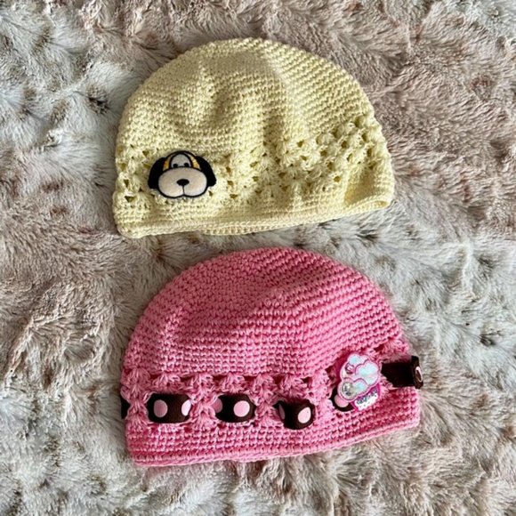 Hand knit Baby Hats 2 Set Appliqués